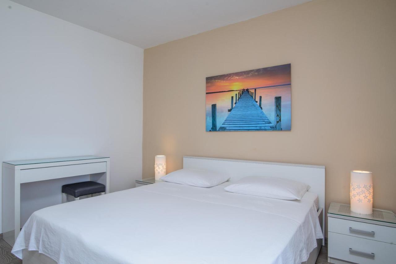Apartments Tonka Trogir Exterior photo